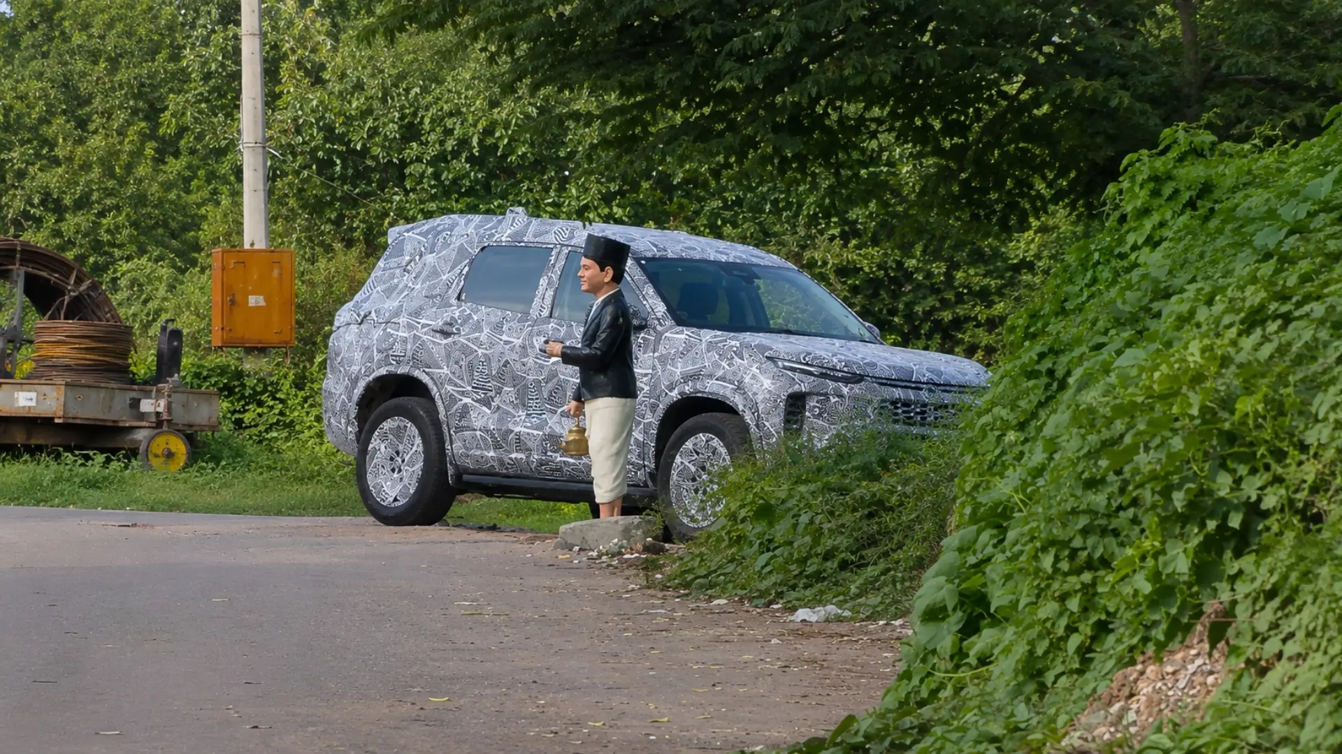 The profile of the Tata Safari EV reveal aero-optimized alloy wheels will be provided.