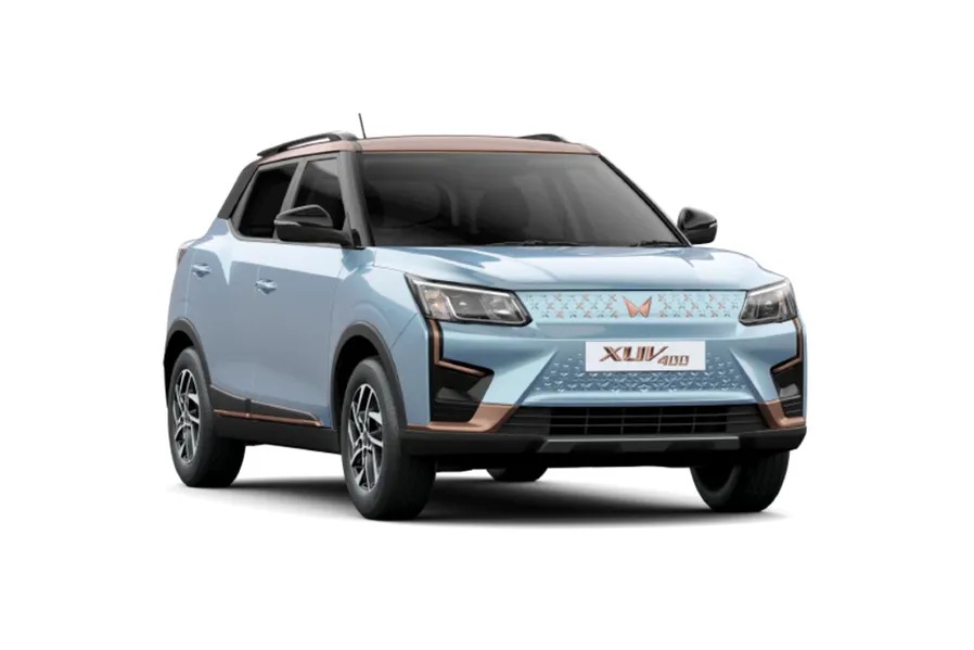 Mahindra XUV400 EV EL Pro 39.5 kWh in Arctic Blue Dual Tone
