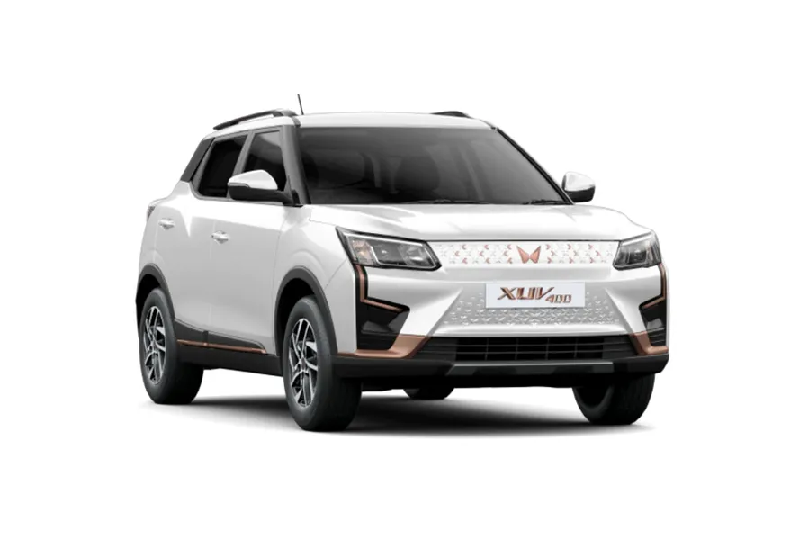 Mahindra XUV400 EV EL Pro 39.5 kWh in Everest White
