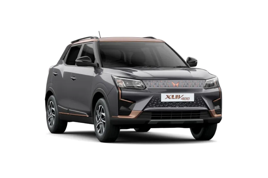 Mahindra XUV400 EV EL Pro 39.5 kWh in Galaxy Grey Dual Tone