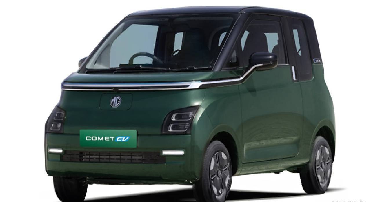 MG Comet EV in Green w/ Black Roof (100-Year Edition)