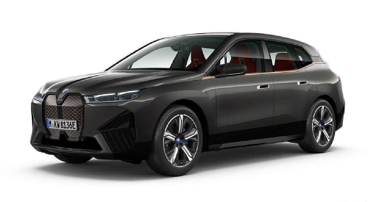 BMW iX xDrive50 in Sophisto Grey Metallic
