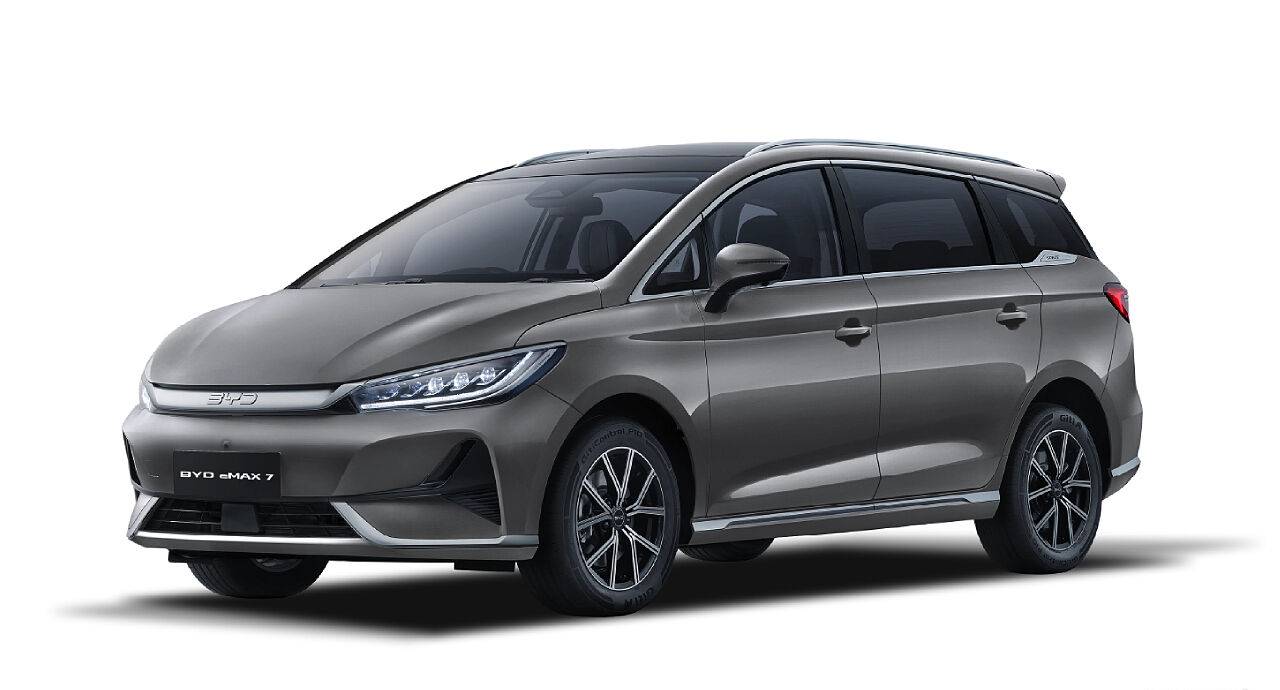 BYD eMAX 7 in Harbour Grey