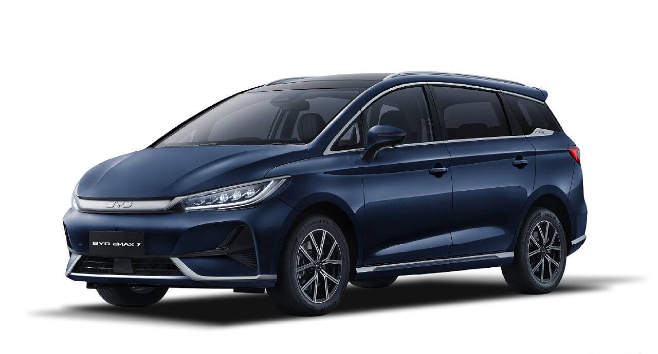 BYD eMAX 7 in Quartz Blue