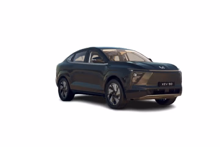 Mahindra XEV 9e Pack 1 in Stealth Black