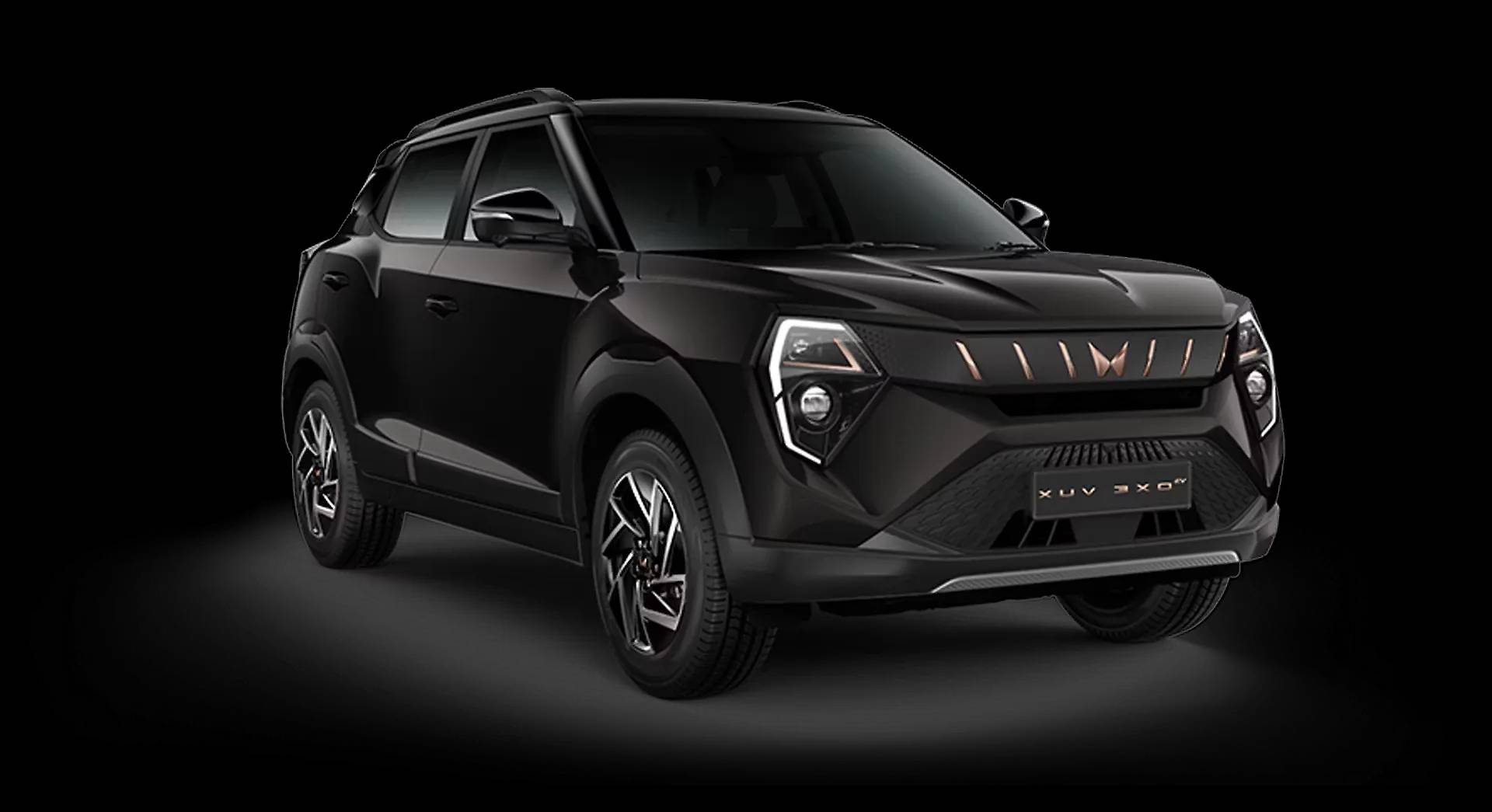 Mahindra 3XO EV AX7L in Stealth Black