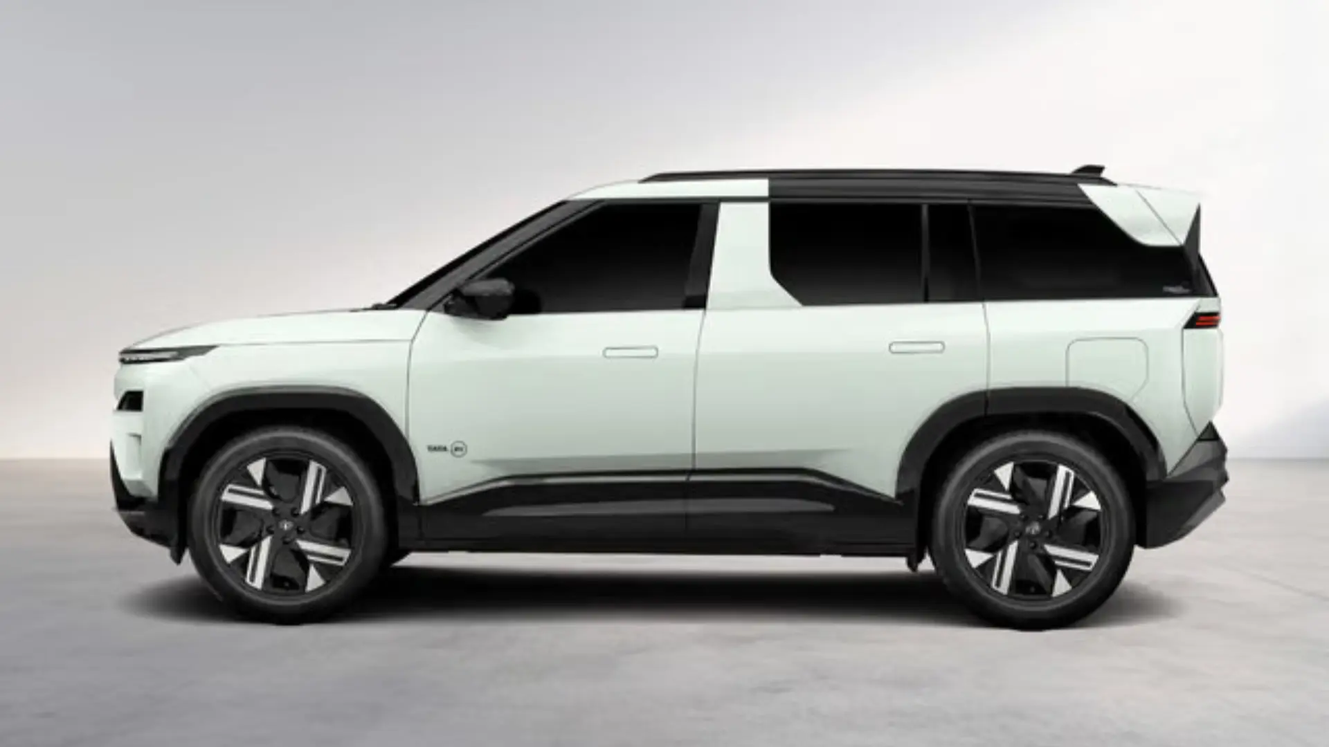 Tata Sierra EV Empowered A 75 kWh in Pristine White