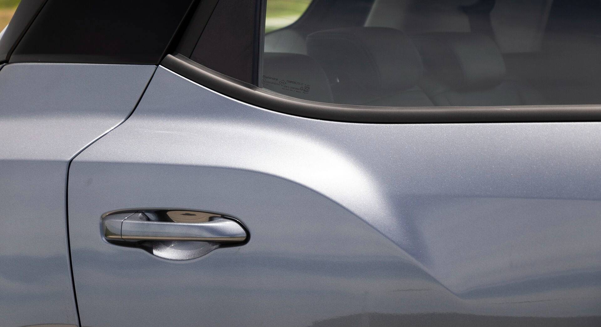 Mahindra XUV400 EV exterior view 12