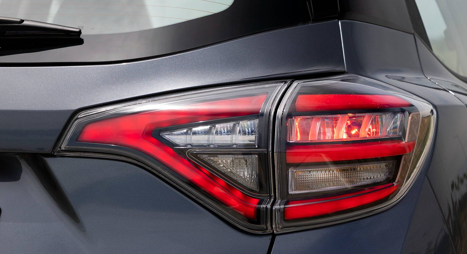 Mahindra XUV400 EV exterior view 21