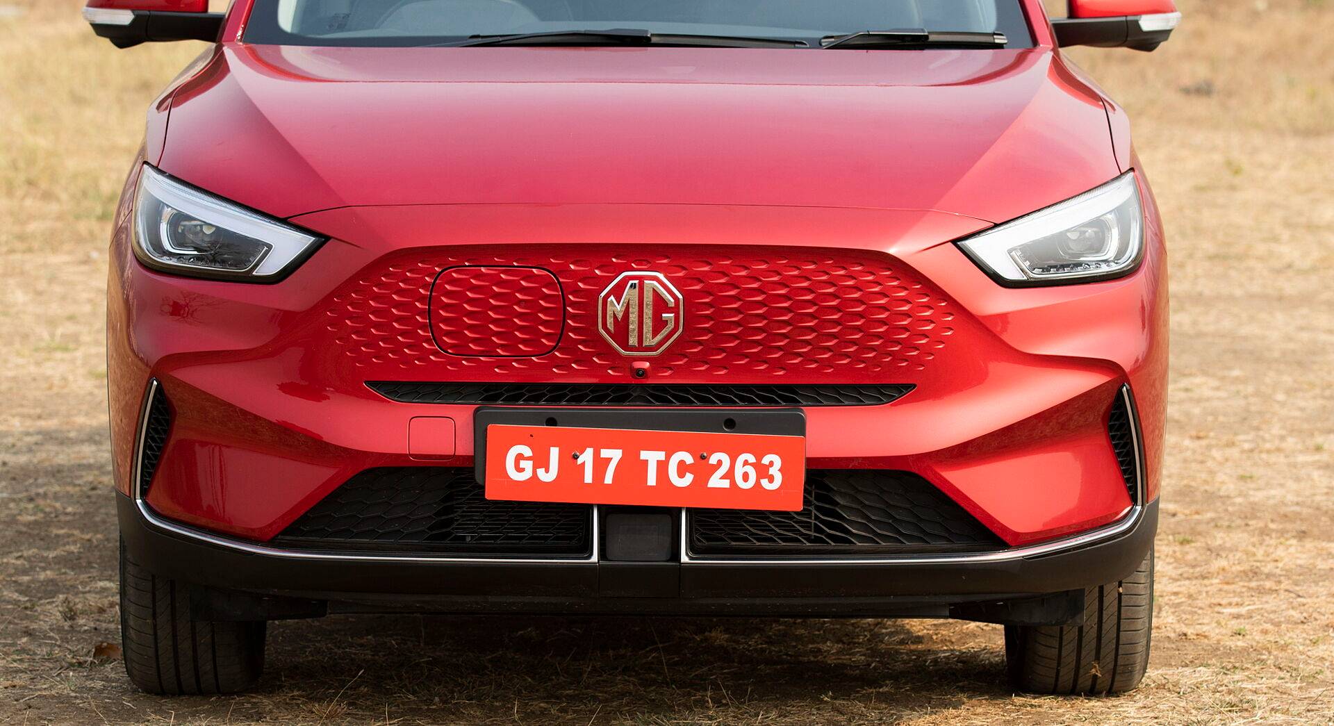 MG ZS EV exterior view 5