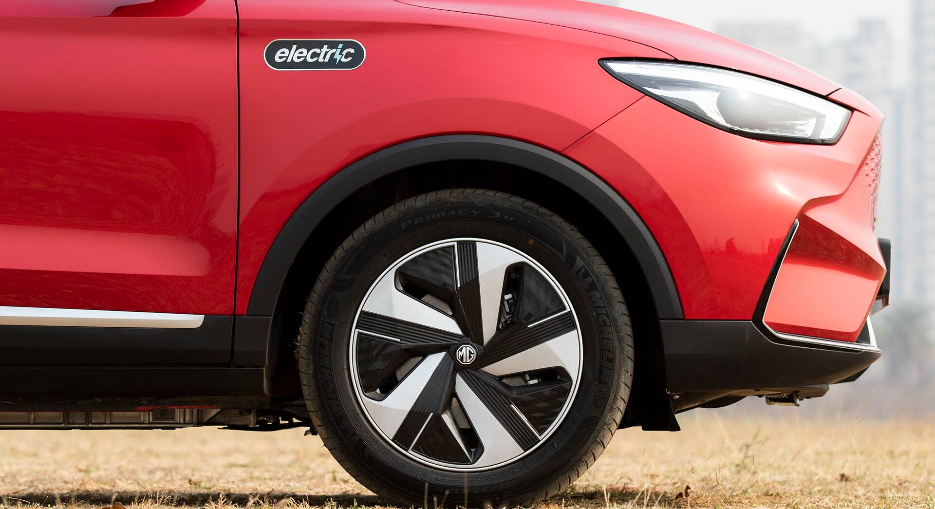 MG ZS EV exterior view 19