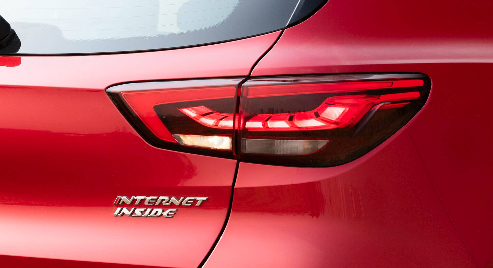 MG ZS EV exterior view 4