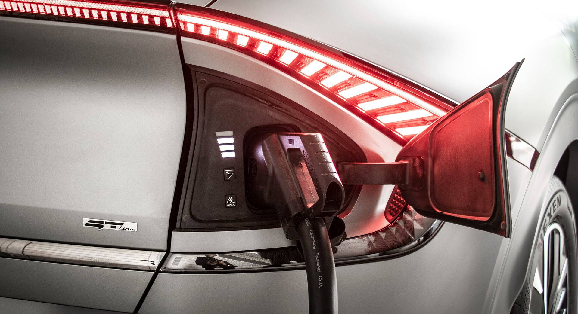 Kia EV6 exterior view 20