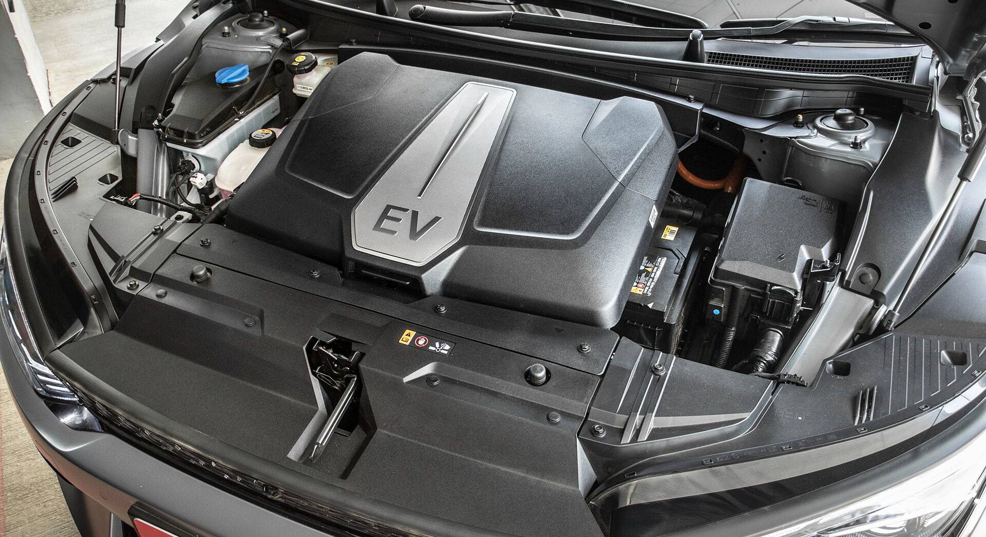 Kia EV6 exterior view 25