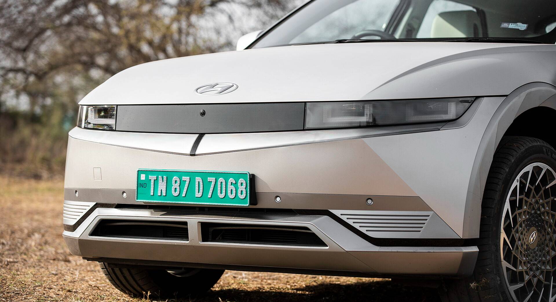 Hyundai Ioniq 5 exterior view 2