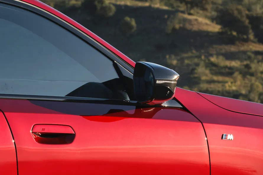 BMW i5 M60 xDrive exterior view 4