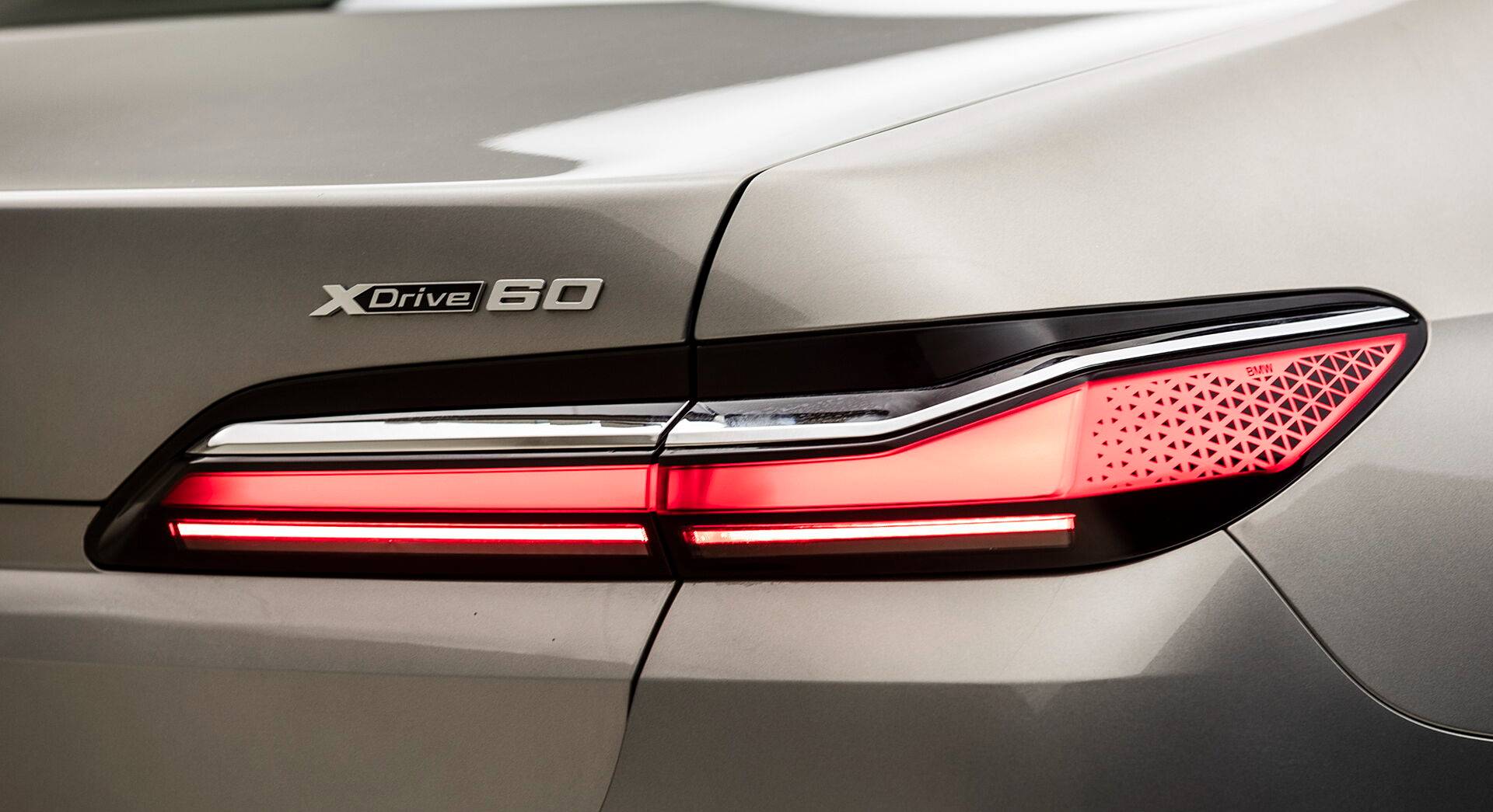 BMW i7 exterior view 19