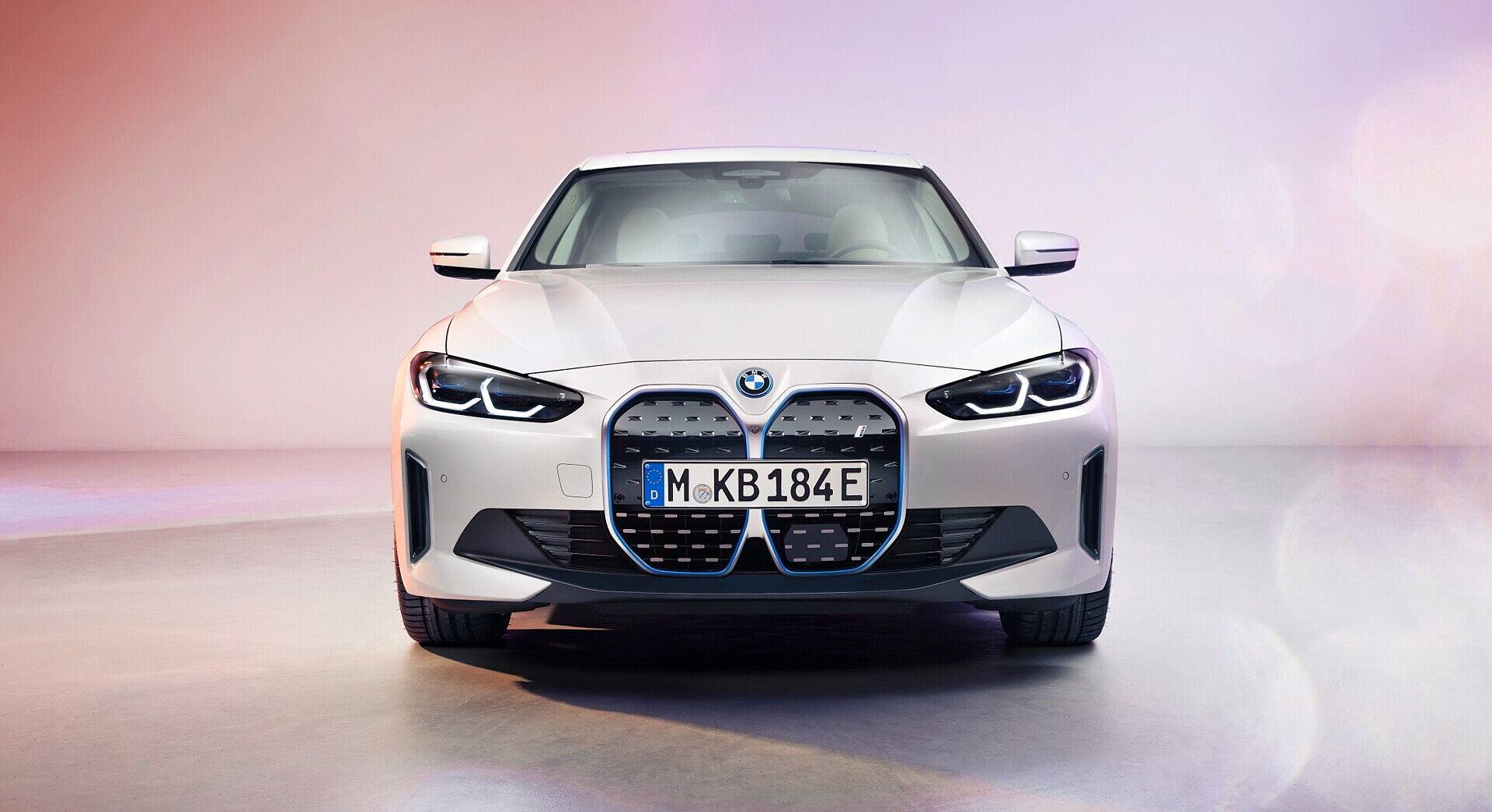 BMW i4 exterior view 2