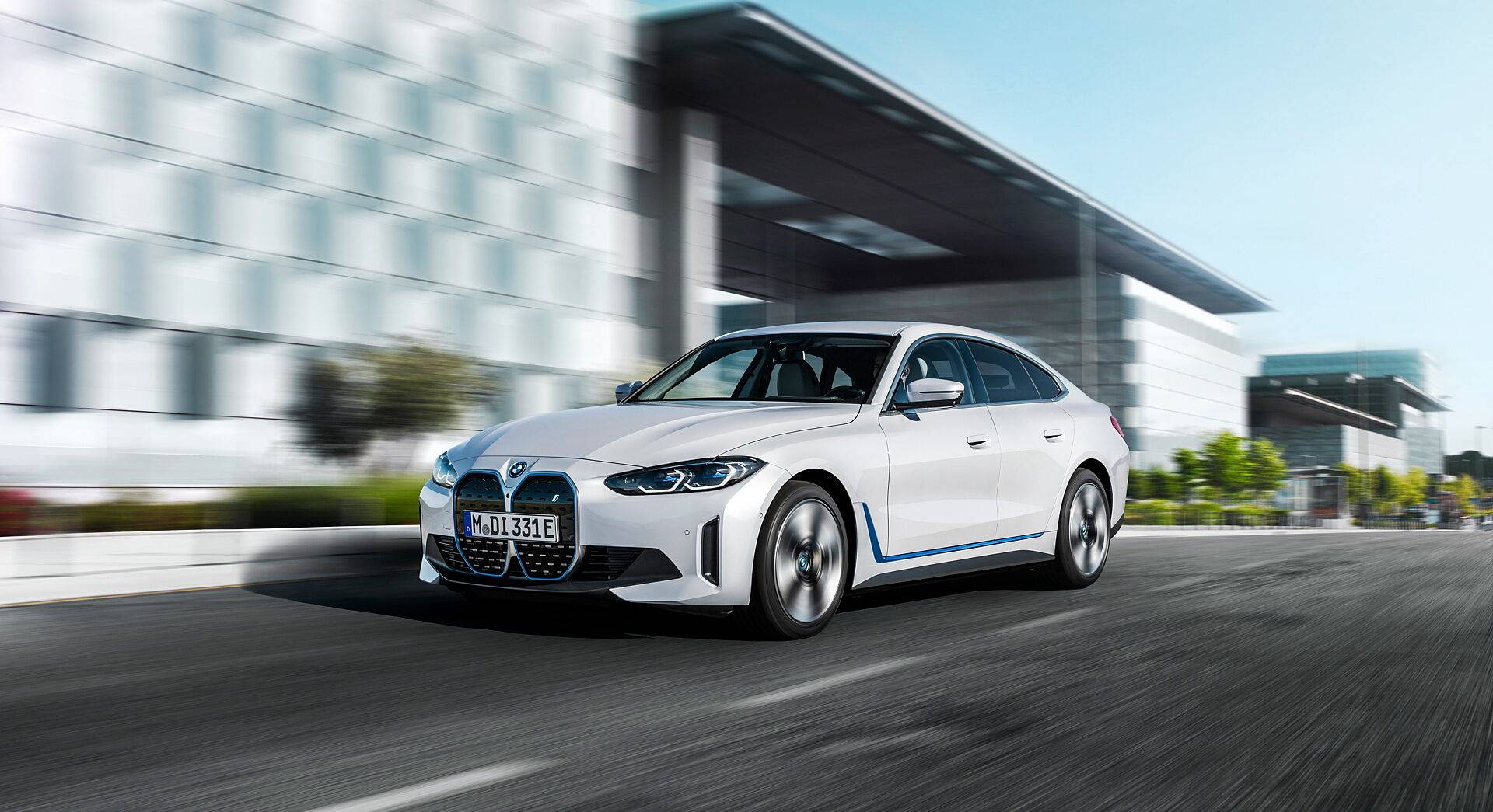 BMW i4 exterior view 6