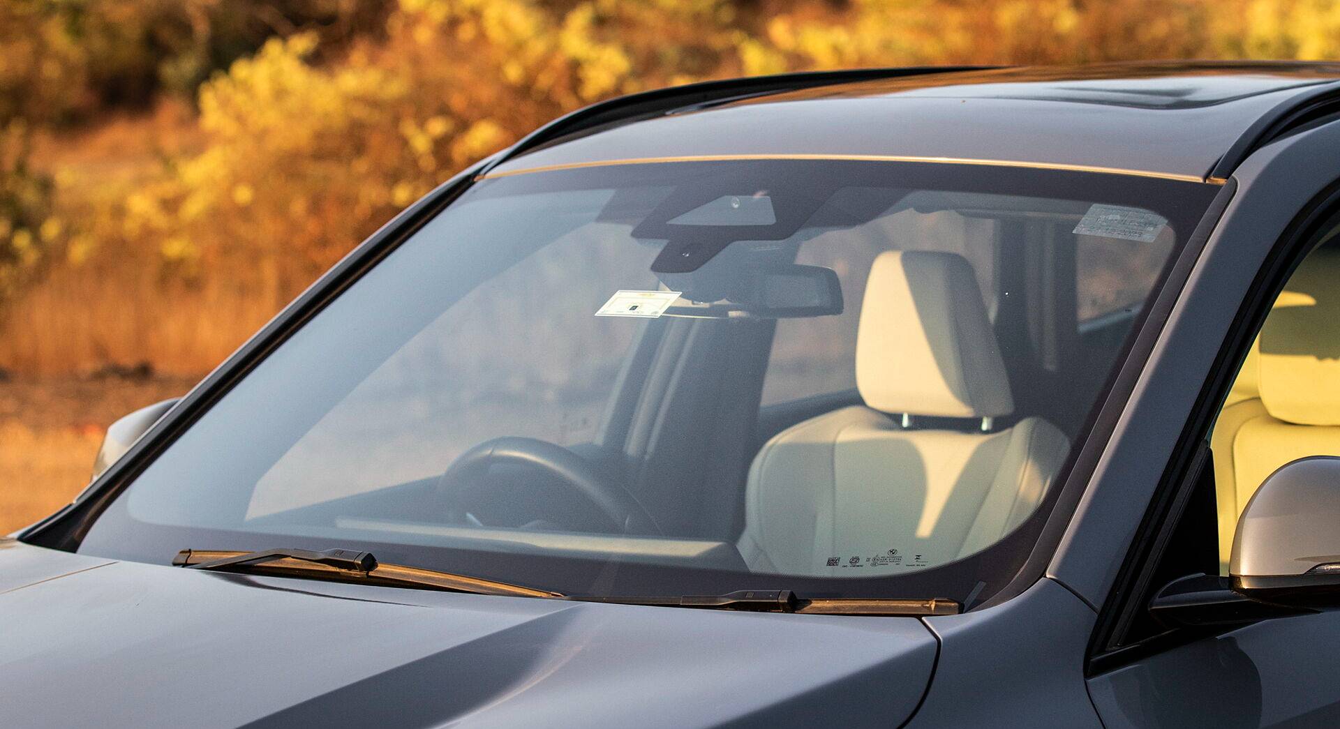 BMW iX1 exterior view 7