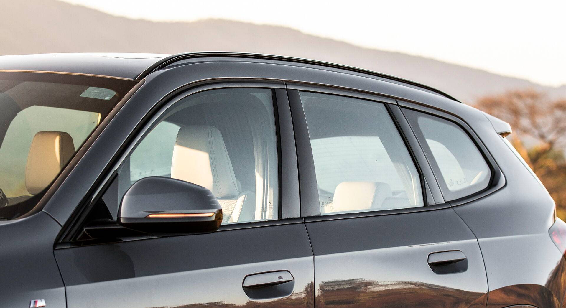 BMW iX1 exterior view 9