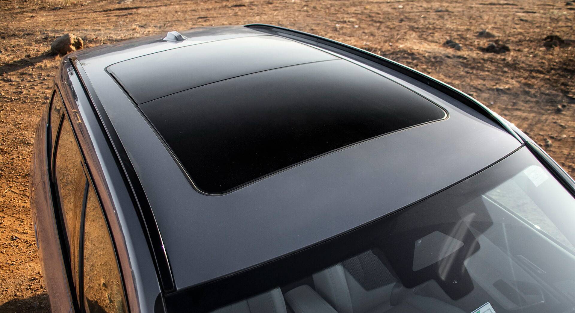 BMW iX1 exterior view 17