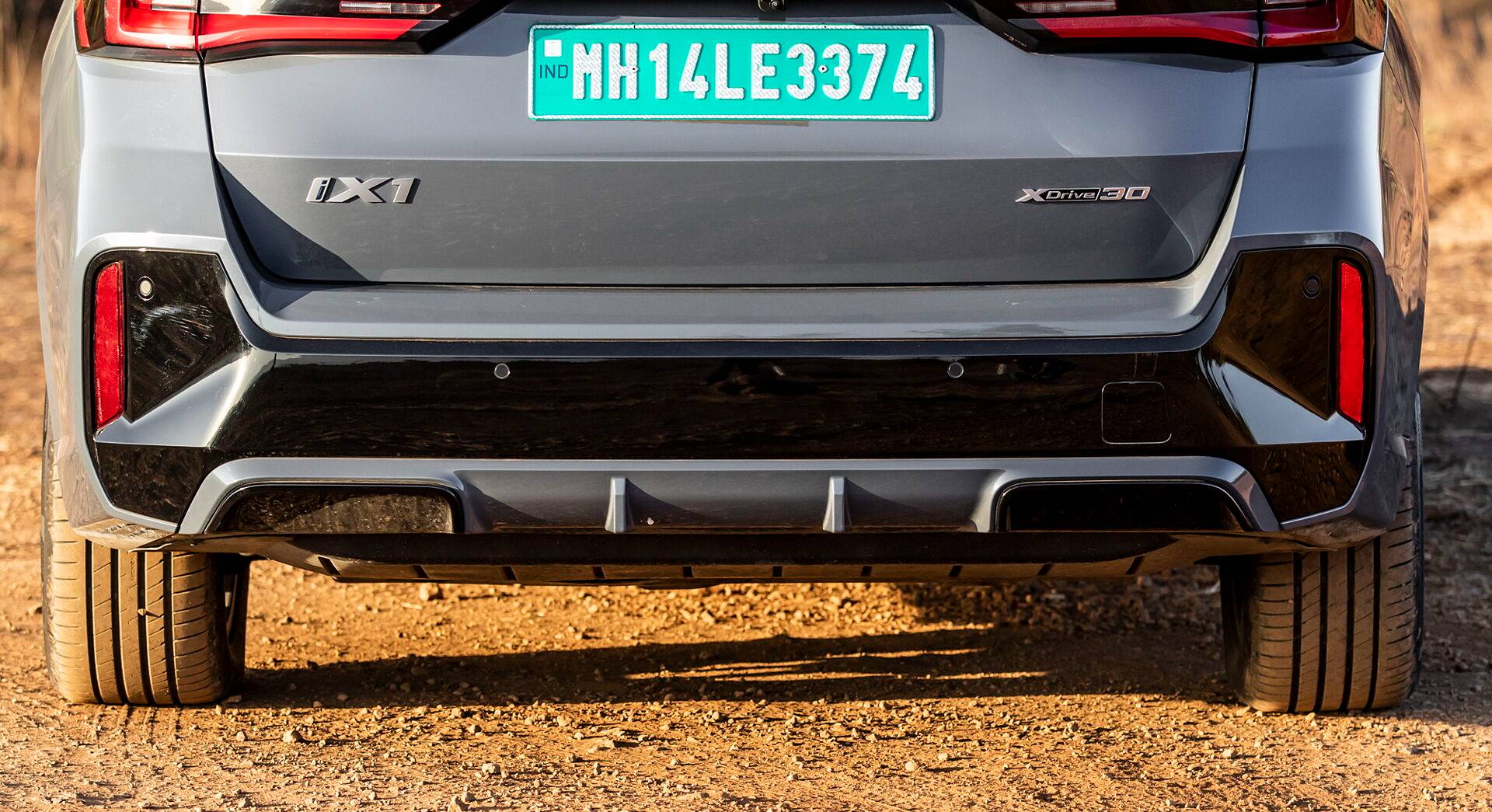 BMW iX1 exterior view 24