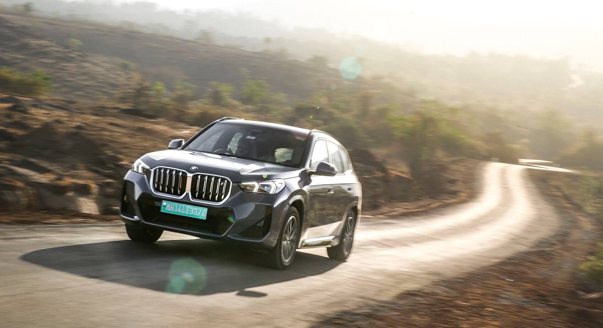 BMW iX1 exterior view 26