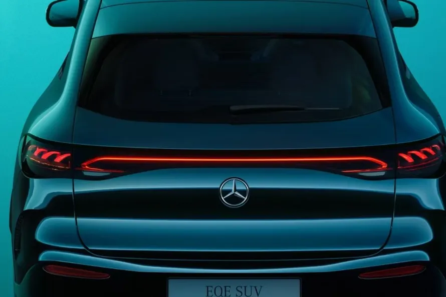 Mercedes-Benz EQE 500 4Matic exterior view 9