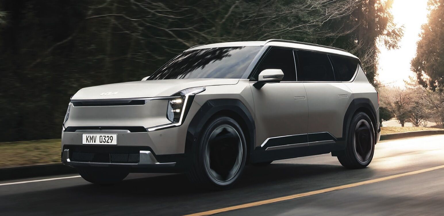 Kia EV9 exterior view 3