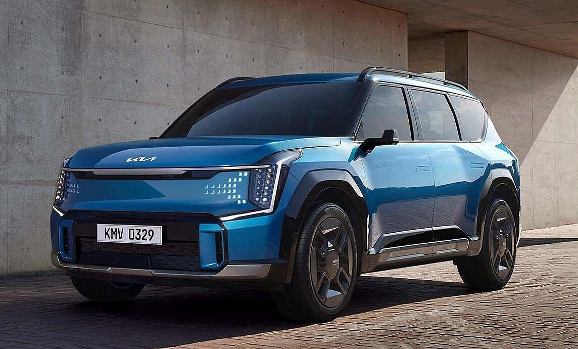 Kia EV9 exterior view 4