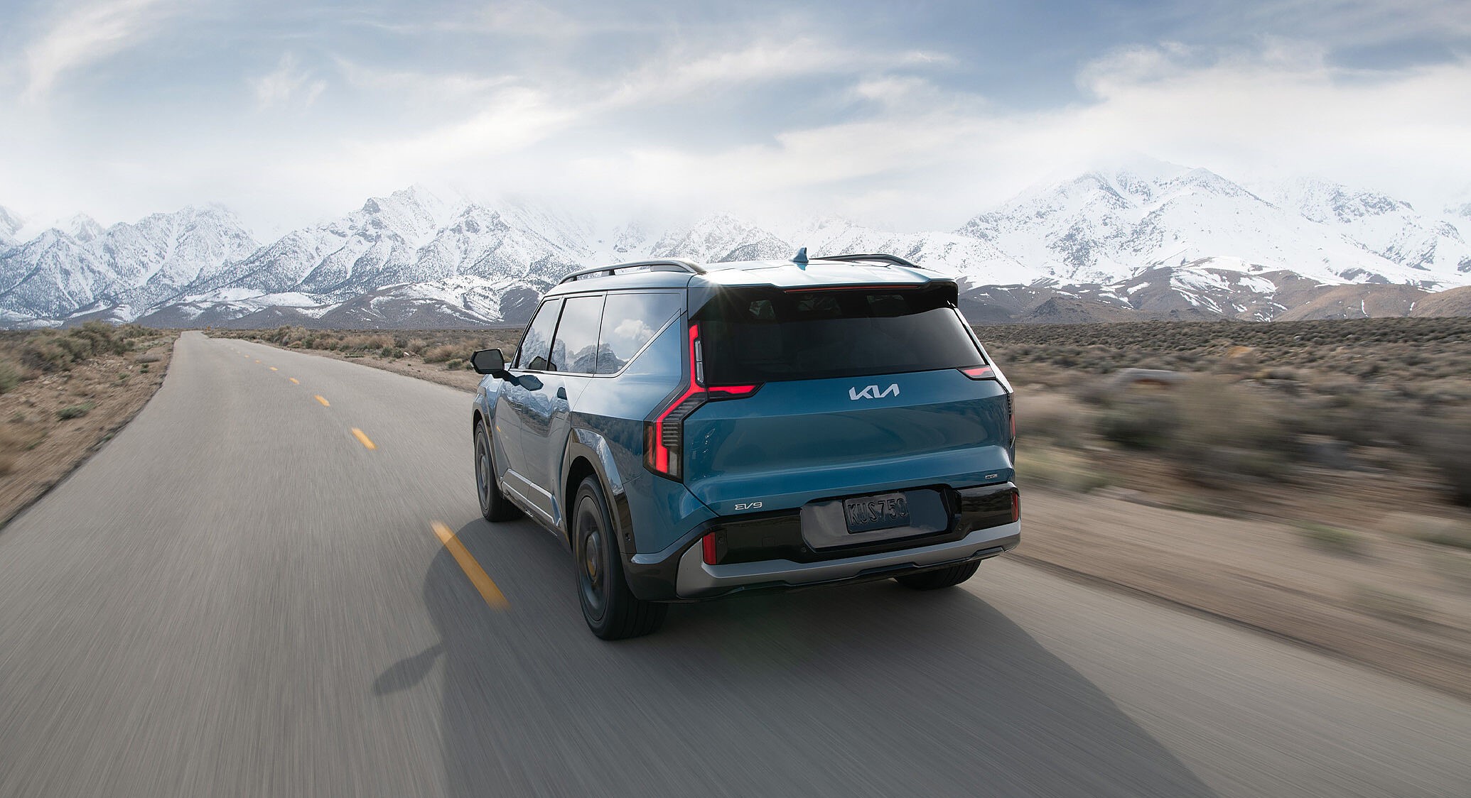 Kia EV9 exterior view 5