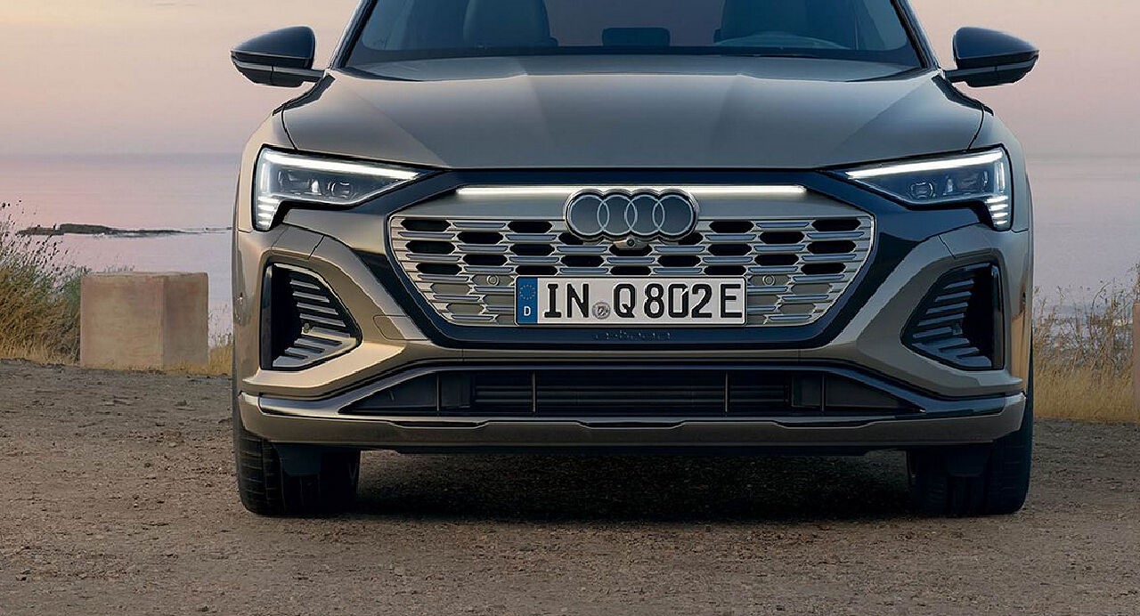 Audi Q8 e-tron exterior view 2