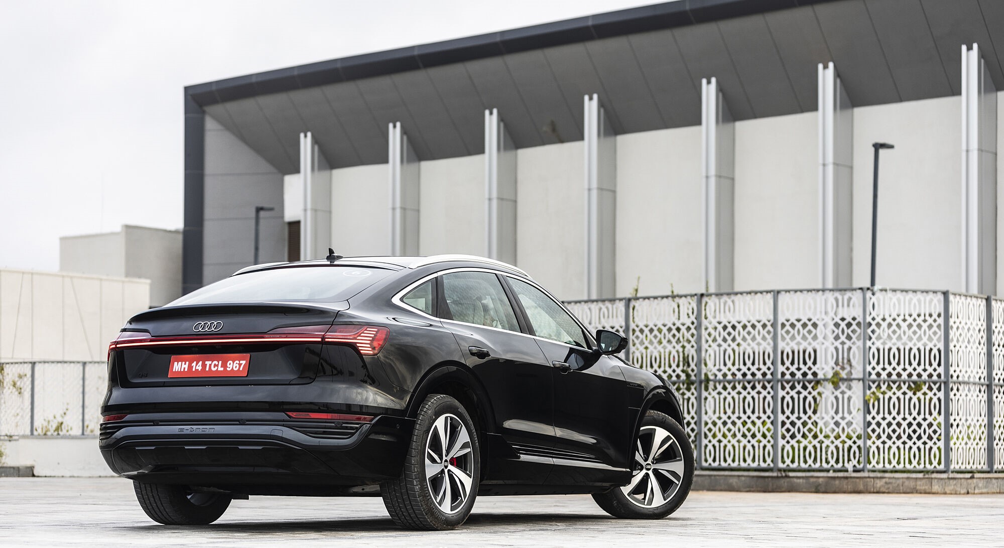 Audi Q8 e-tron Sportback exterior view 2