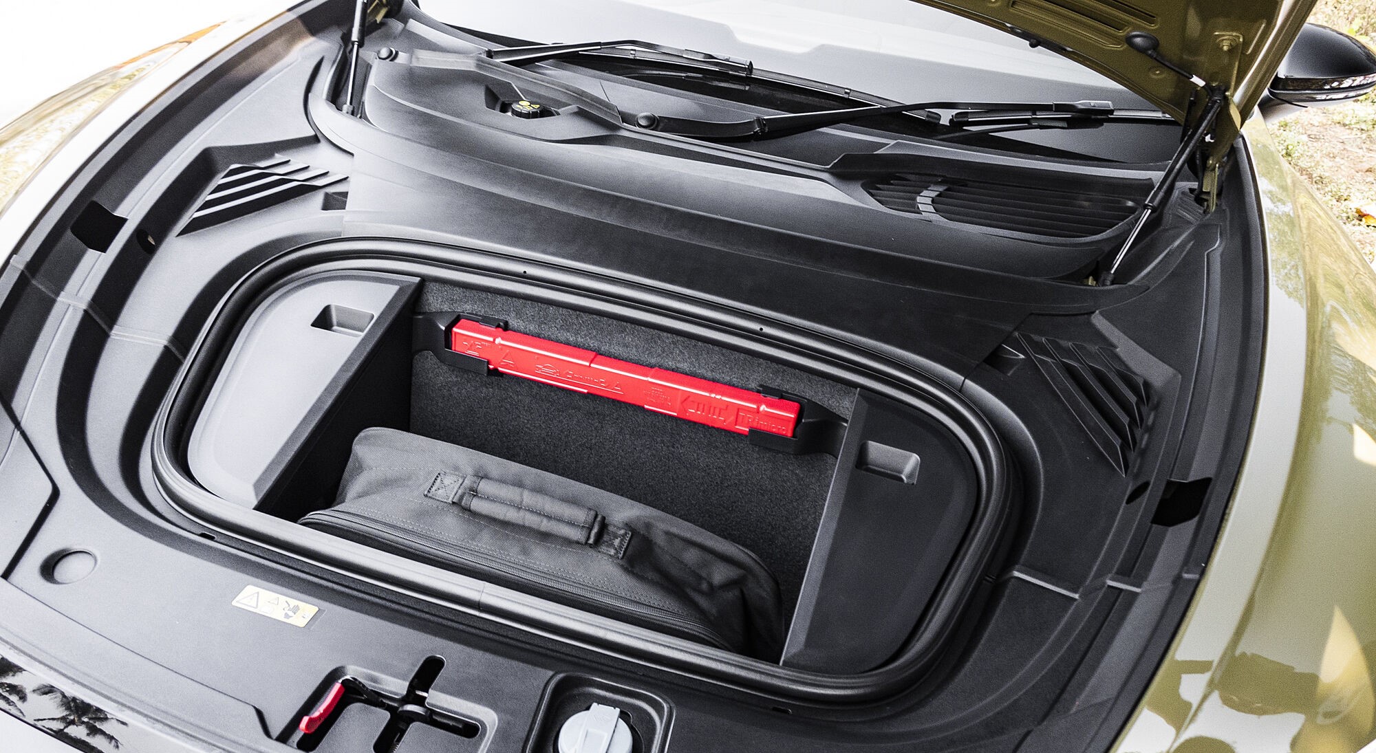Audi e-tron GT exterior view 5
