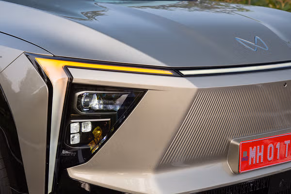 Mahindra XEV 9e exterior view 6