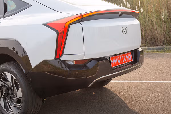 Mahindra XEV 9e exterior view 20