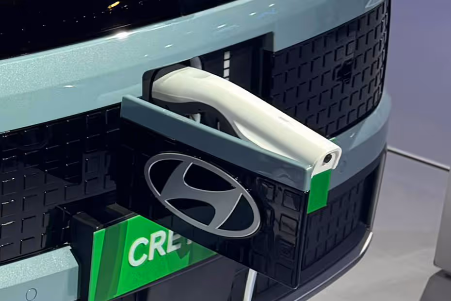 Hyundai Creta Electric exterior view 7