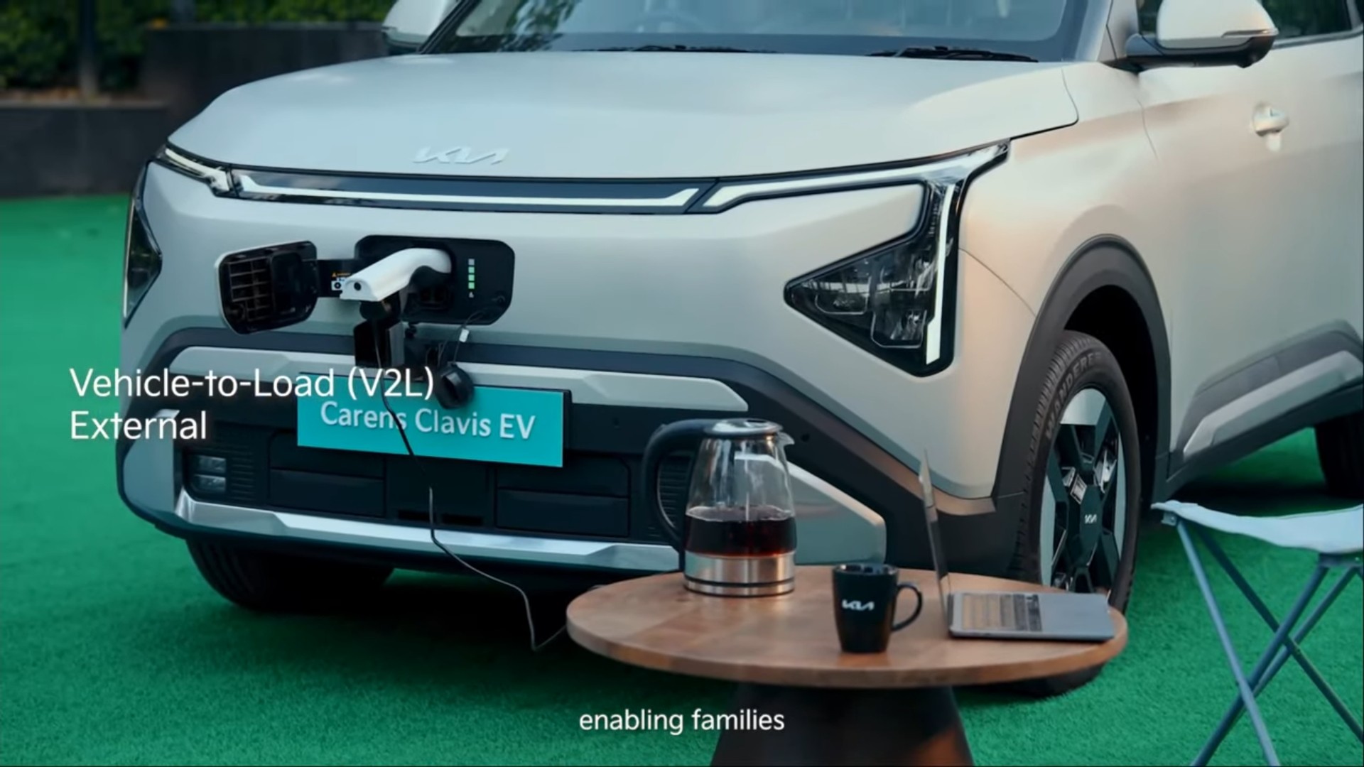 Kia Carens Clavis EV exterior view 10
