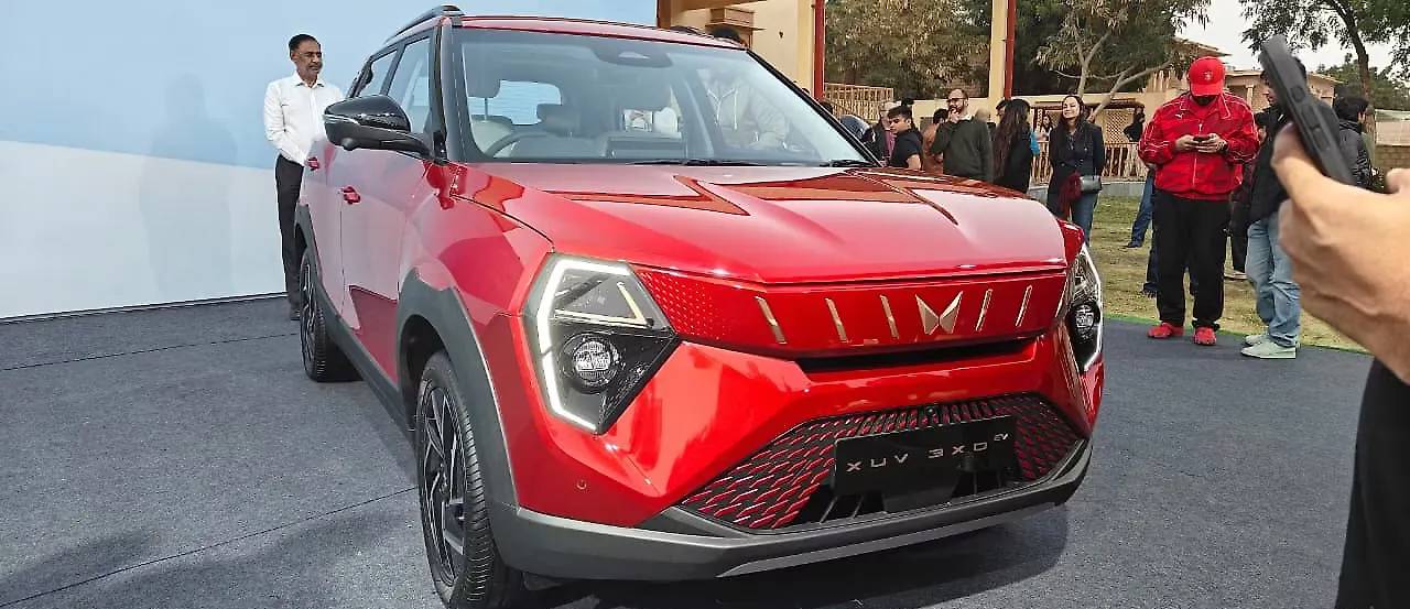 Mahindra 3XO EV exterior view 1