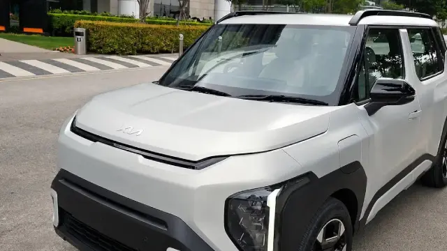 Kia Syros EV exterior - Front Fascia - image