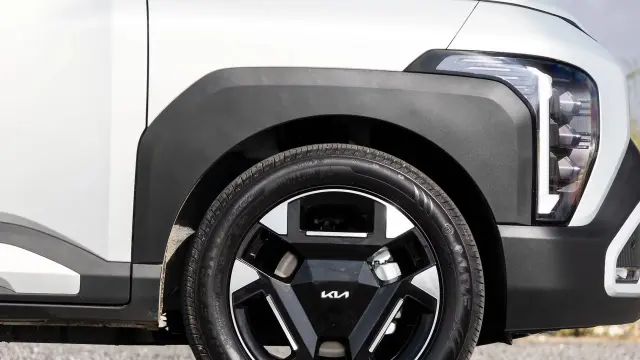 Kia Syros EV exterior - Wheel - image