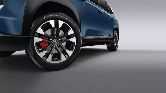 MG Hector Tomahawk PHEV exterior - Tyre - image