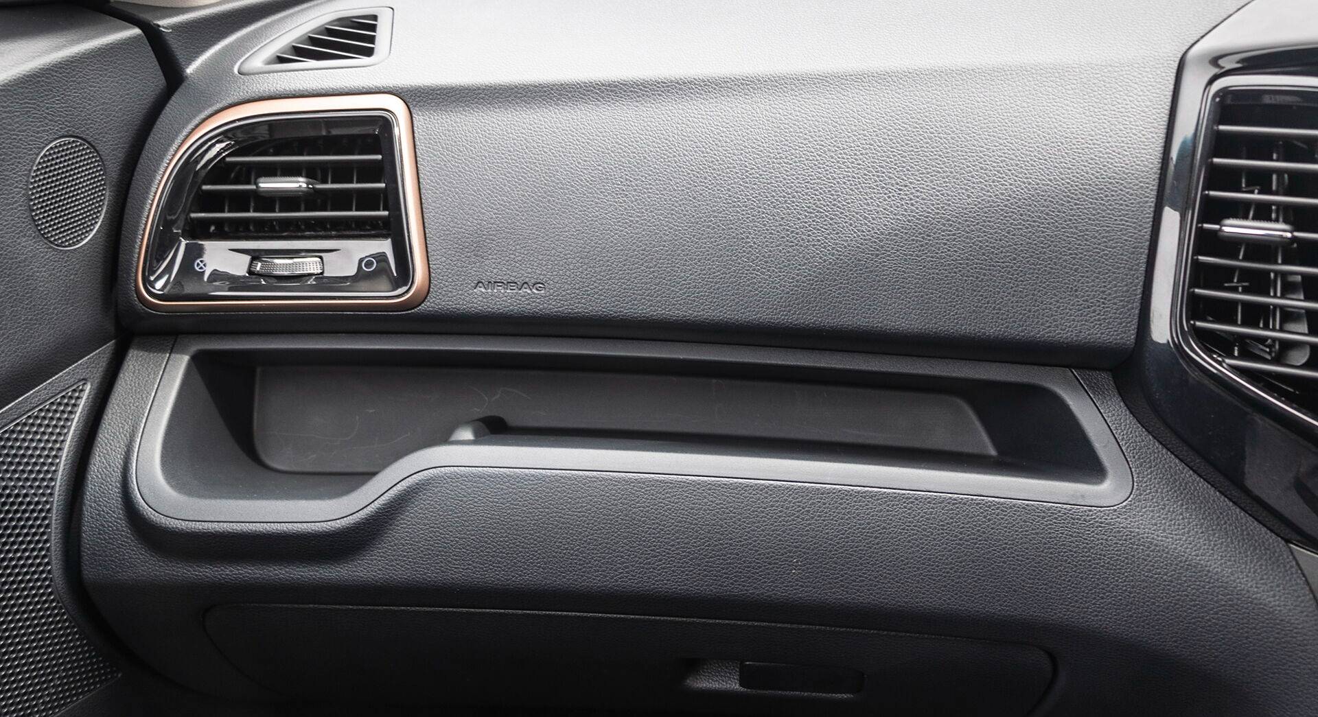 Mahindra XUV400 EV interior view 10