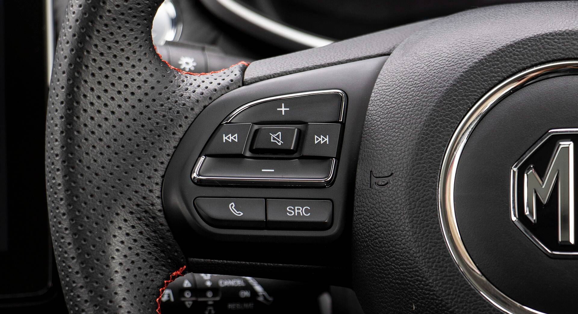 MG ZS EV interior view 10