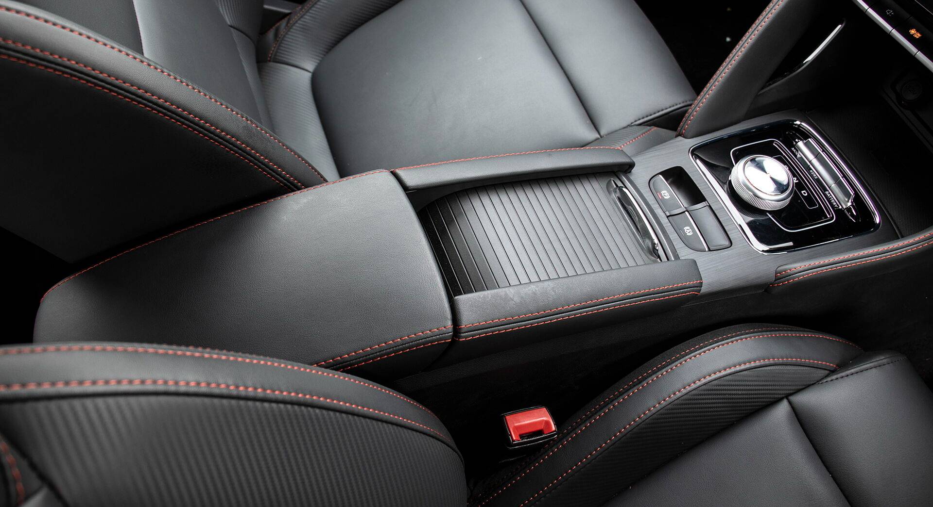 MG ZS EV interior view 46