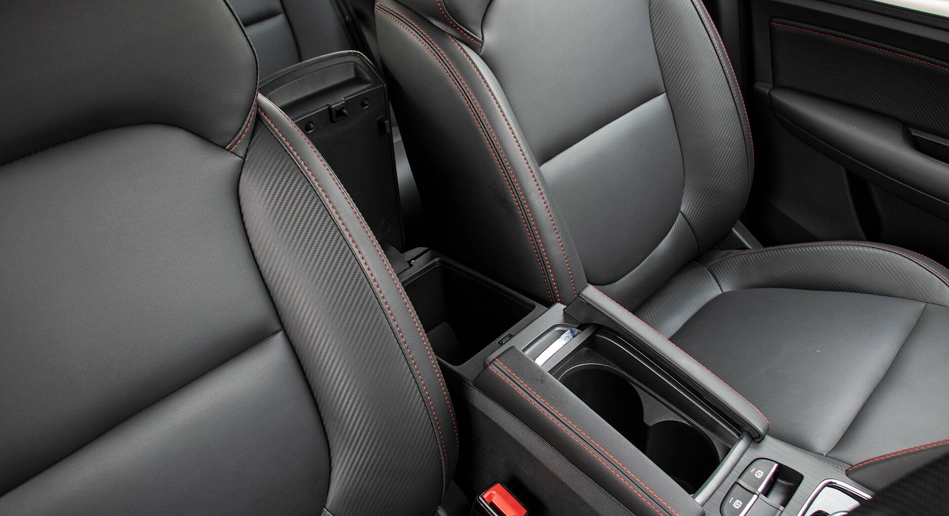 MG ZS EV interior view 49