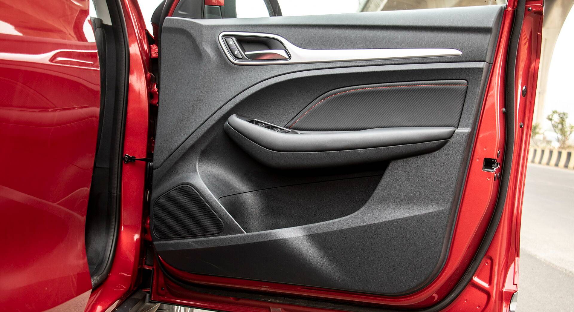 MG ZS EV interior view 53