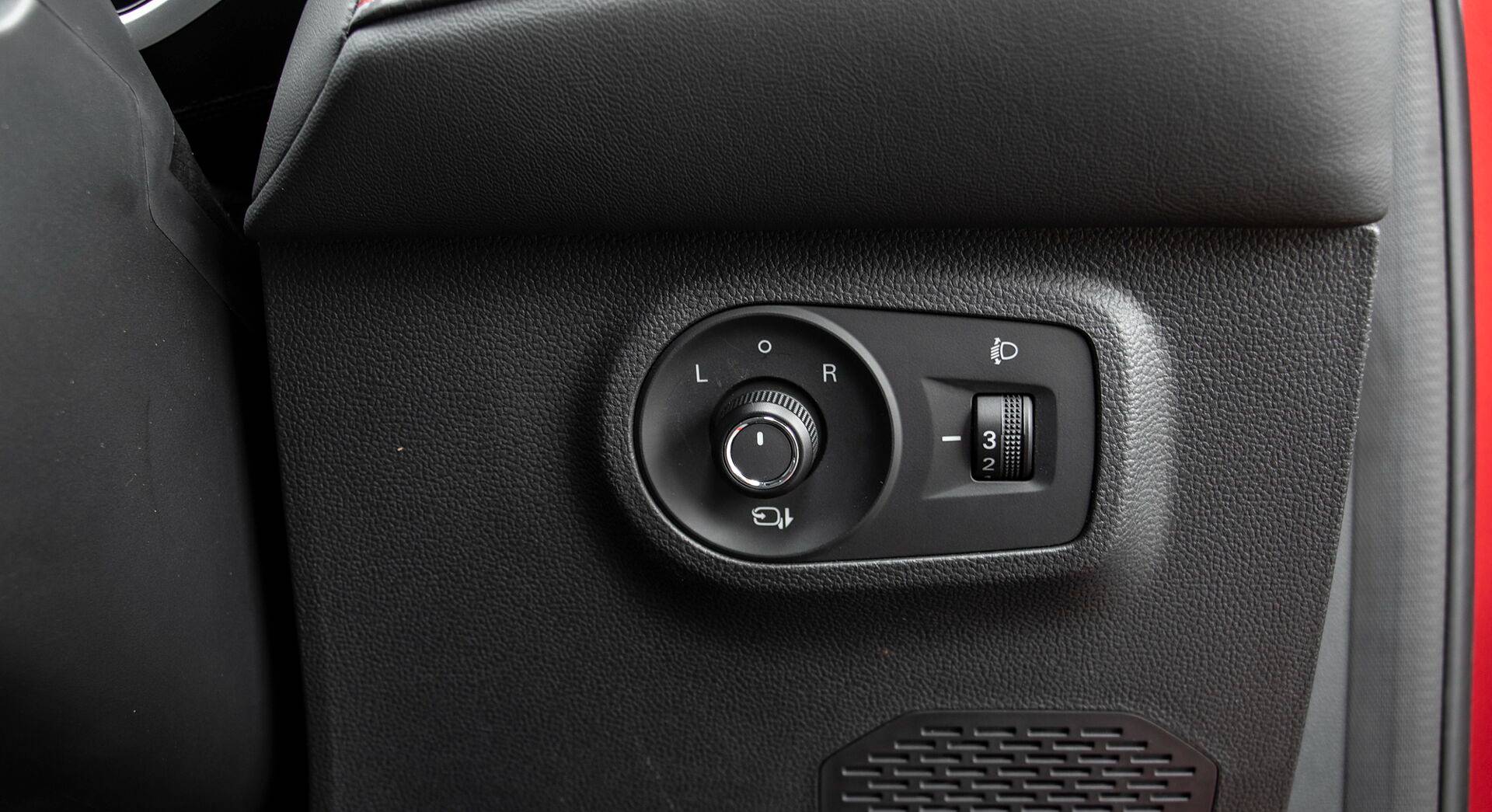 MG ZS EV interior view 3