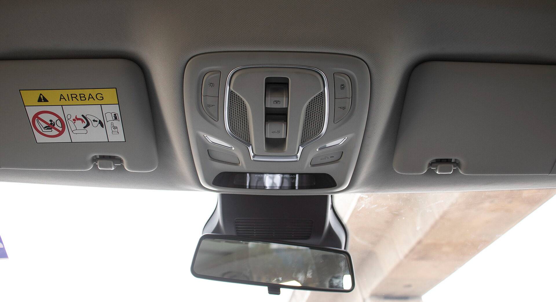 MG ZS EV interior view 27